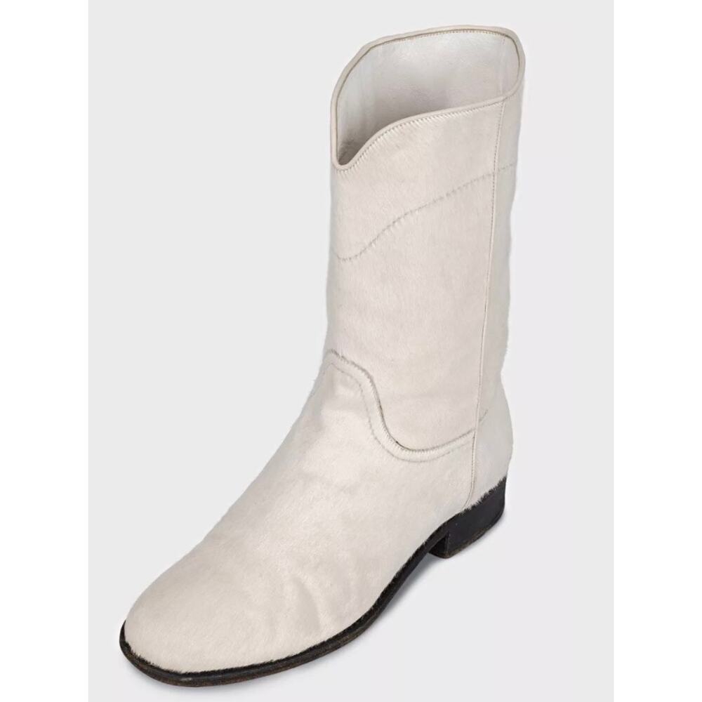 Elegant Chanel White Textured Leather Logo Boots - EU 38 - Picture 3 of 7